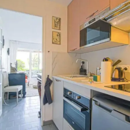 On Garden Level - Sea View
